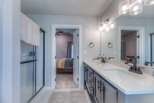 Building Photo - 1422 E 149th Pl S