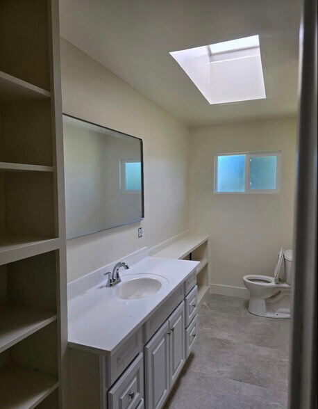 Building Photo - 3801 Bianchi Way