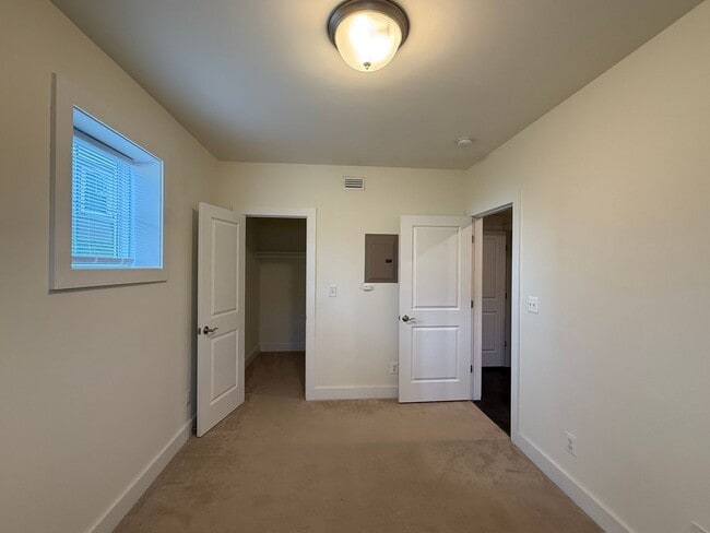 Building Photo - 514 Trailside Dr