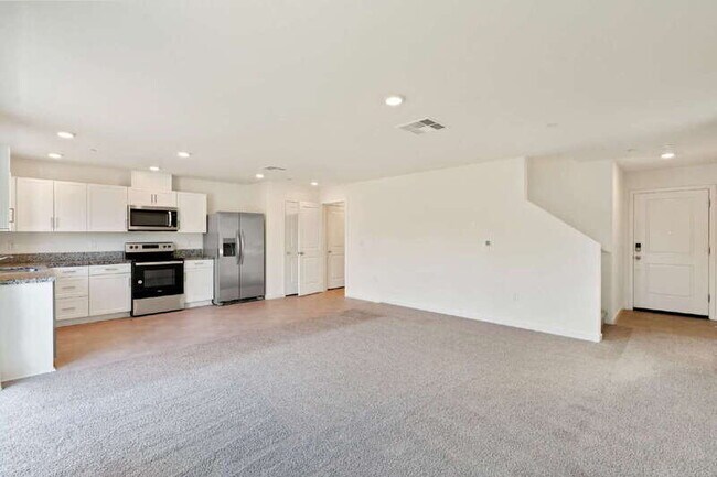 Building Photo - 7705 Forestdale Wy
