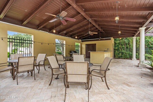 Building Photo - 3958 Baymeadows Rd