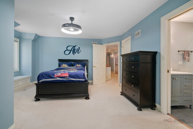 Building Photo - 14 Briarwood Ln