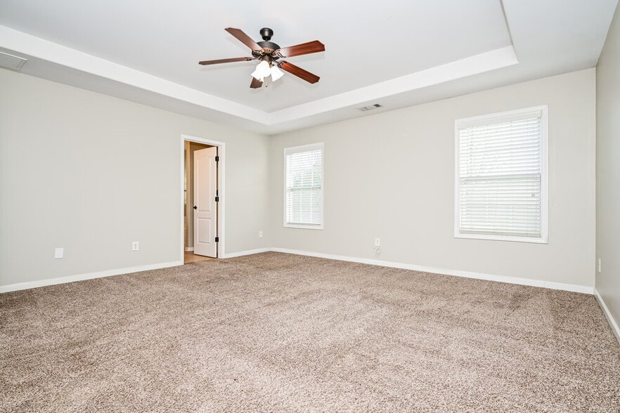 Building Photo - 205 Swem Ct
