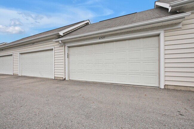 Building Photo - 6321 Marsh Wren Drive
