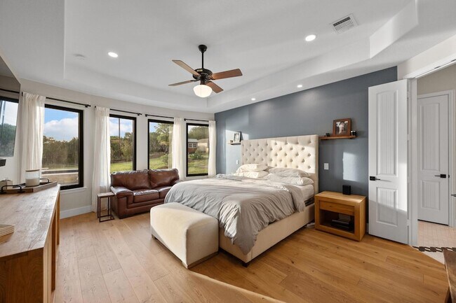 Building Photo - 4518 Diamante Dr