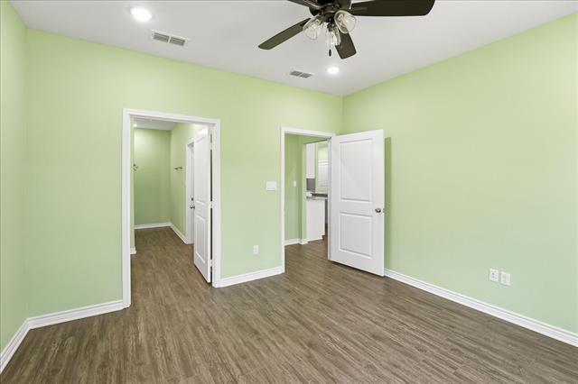 Building Photo - 806 S Newsom St