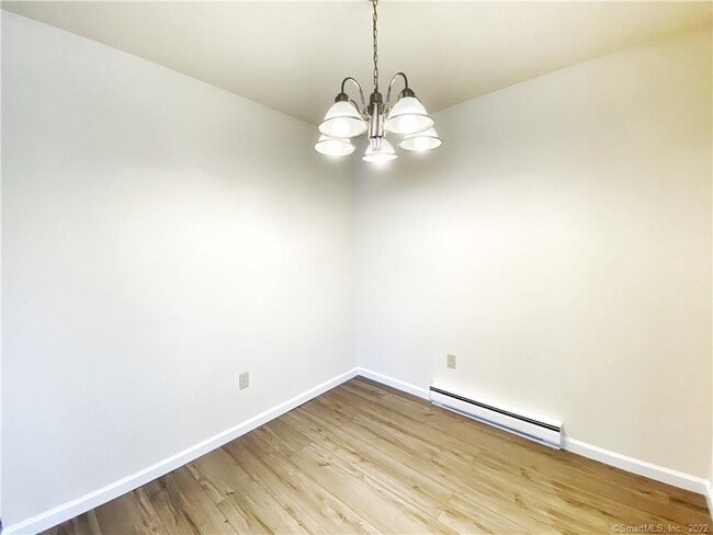 Building Photo - 37 Ferris Ave