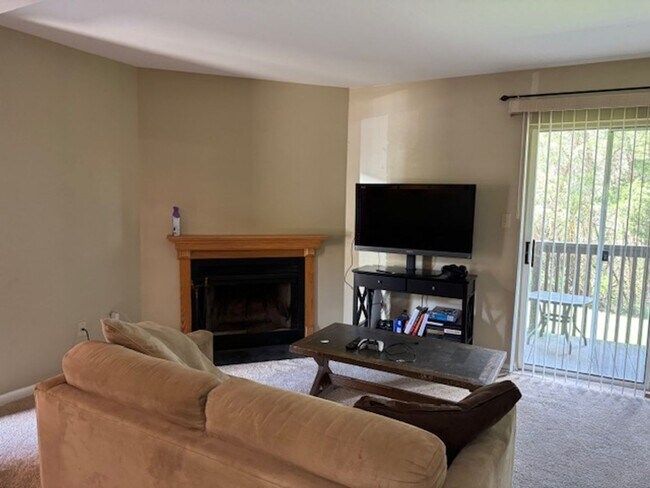 Building Photo - Condo Located at Borden Commons