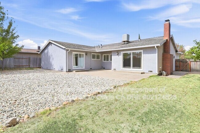 Building Photo - 4924 Olive Oak Way