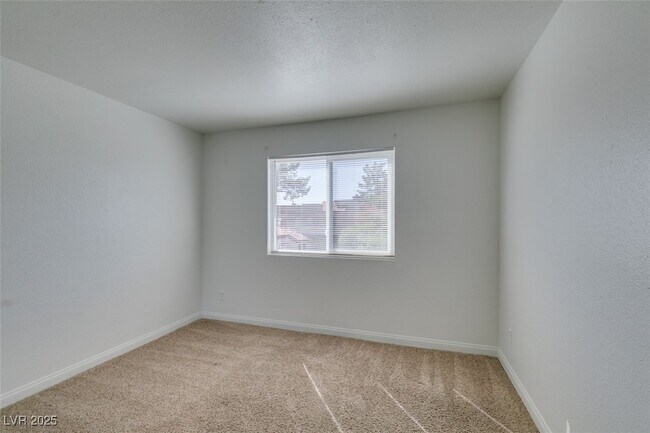 Building Photo - 2963 Juniper Hills Blvd