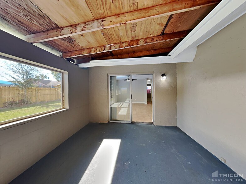 Building Photo - 2728 Ceram Ave