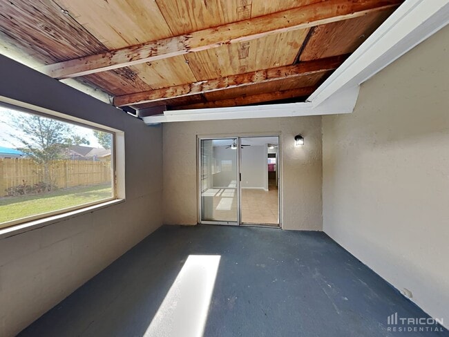 Building Photo - 2728 Ceram Ave
