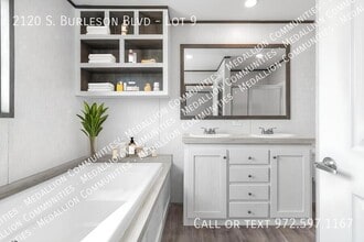 Building Photo - 2120 S Burleson Blvd