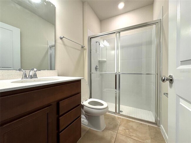 Building Photo - 10904 Leafshore Lp