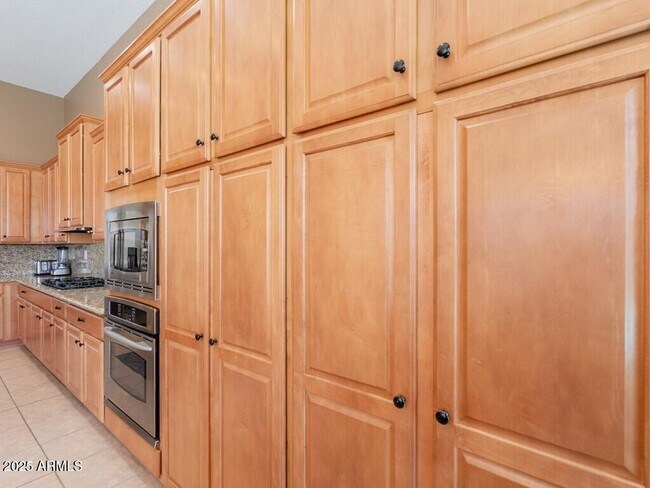Building Photo - 40505 N Lytham Ct