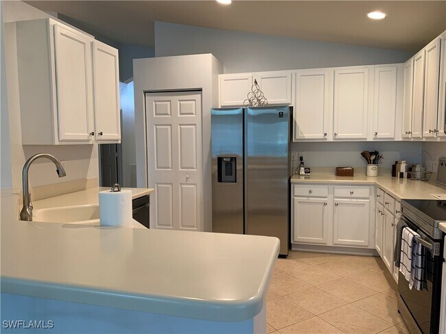 Building Photo - 2065 Isla De Palma Cir
