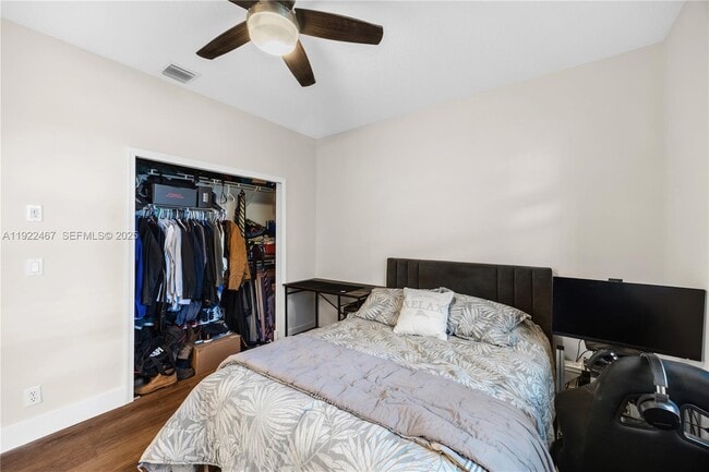 Building Photo - 2589 Mayfair Ln