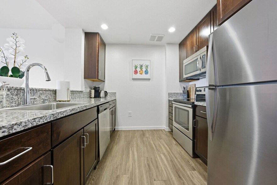 Building Photo - 1201 4th St