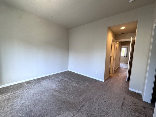 Building Photo - 15154 NW Fig Ln