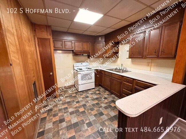 Building Photo - 102 S Hoffman Blvd