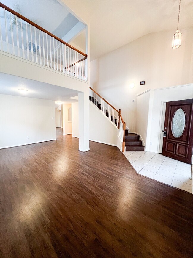 Building Photo - 5018 Juniper Walk Ln