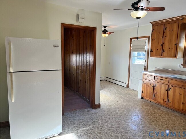 Building Photo - 10894 Tiller Rd