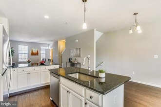 Building Photo - 923 Dorchester Cove Rd