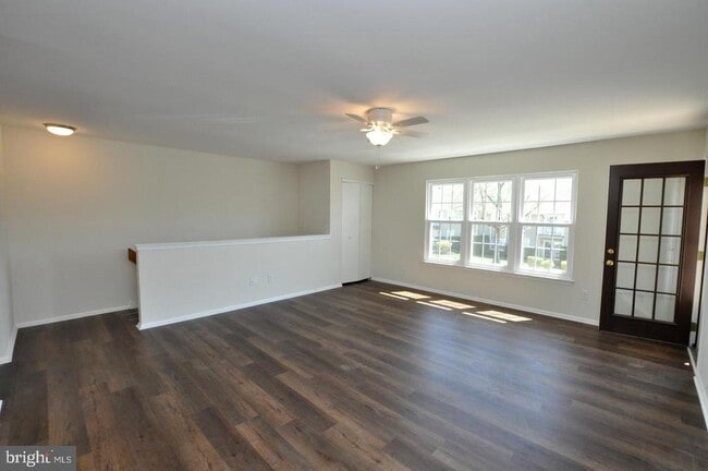 Building Photo - 4208 Adelaide Dr
