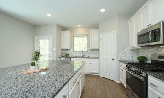 Building Photo - 177 Emory Birch