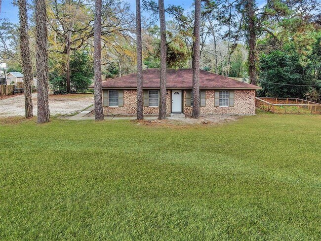 Building Photo - 29806 Lazy Ln