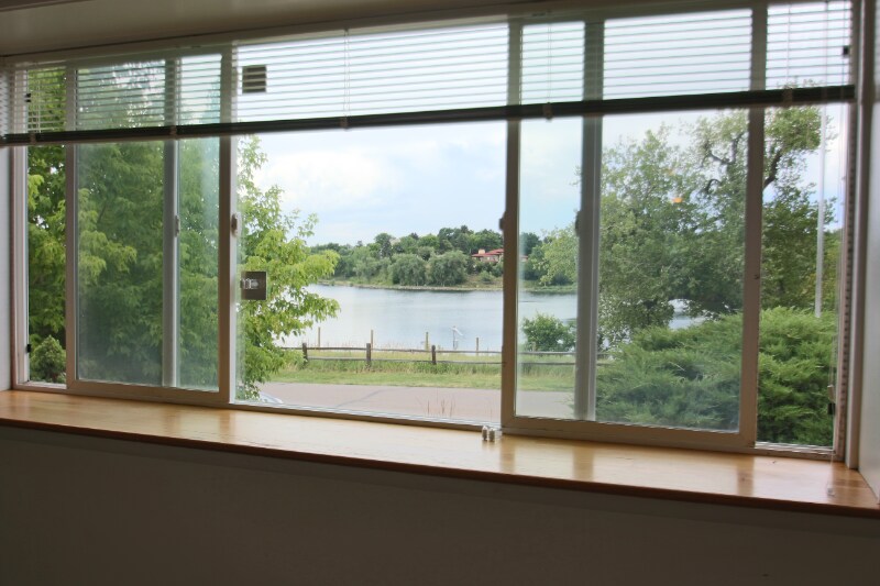 Building Photo - 2565 Willow Ln