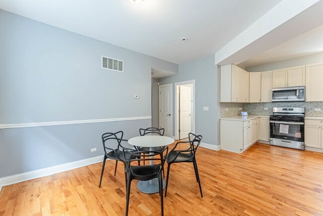 Building Photo - 163 N Lockwood Ave