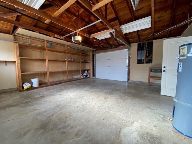 Building Photo - Beautiful and newly remodeled home in Rose...