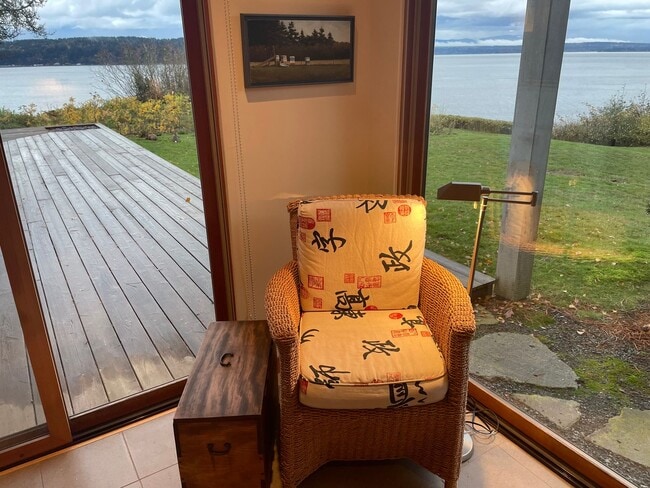 Building Photo - Spectacular View Home In Langley and Fully Furnished!