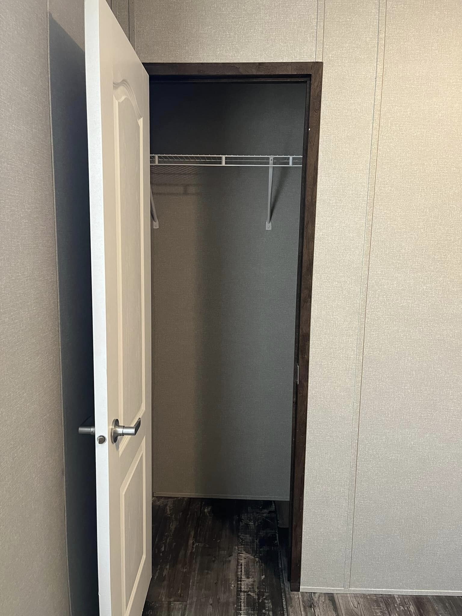 Building Photo - 133 Lillian St