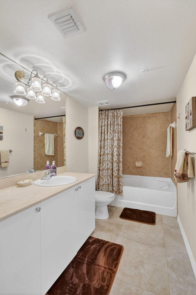 Building Photo - 600 S Dixie Hwy