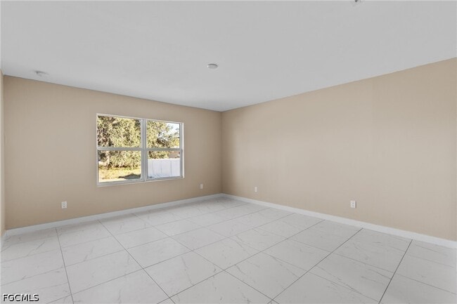 Building Photo - 3513 NE 17th Pl