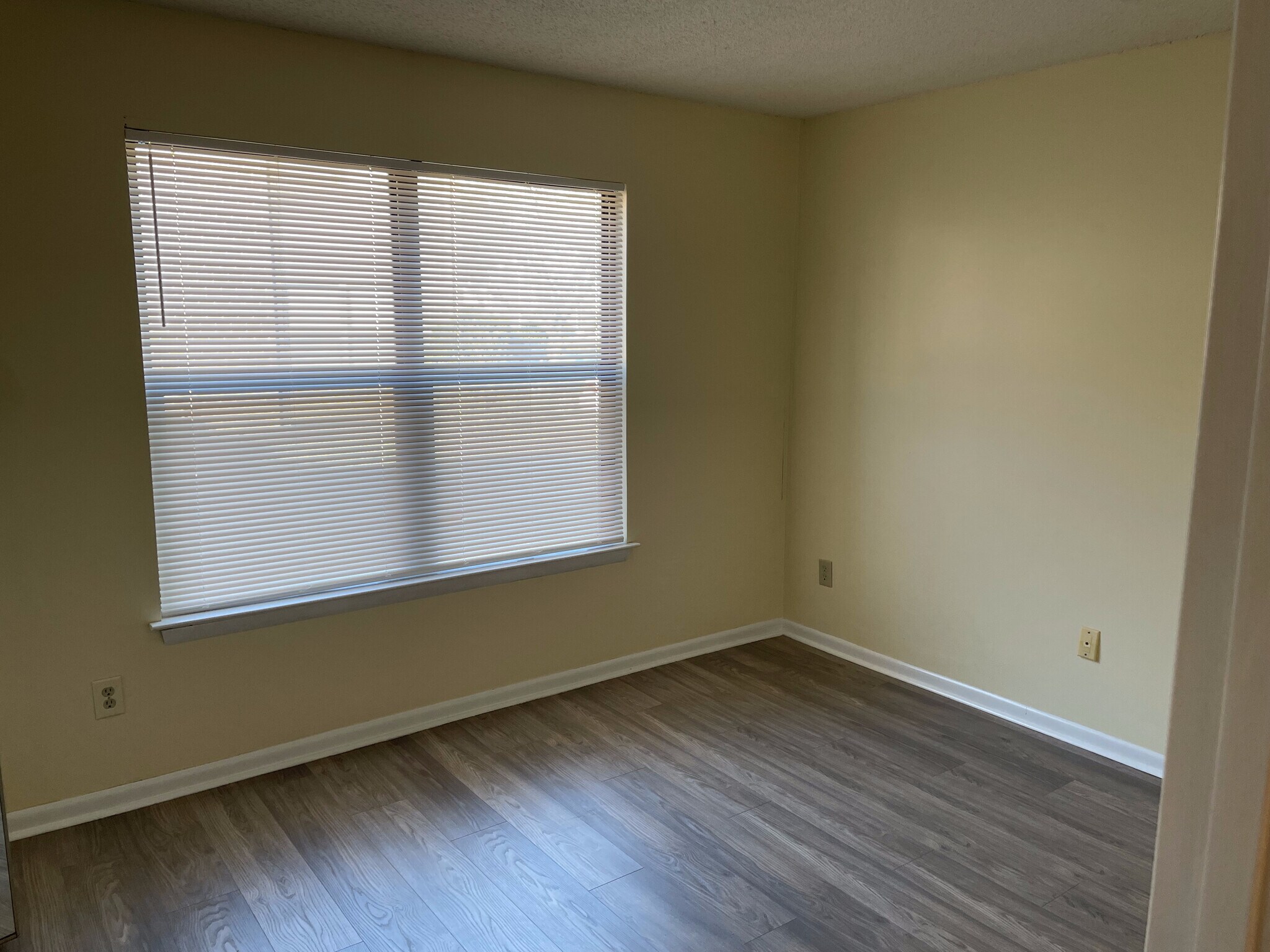 Building Photo - 149 Windsor Castle Dr