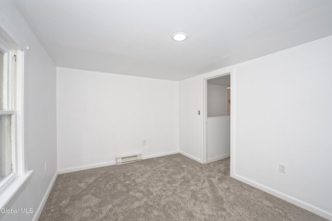 Building Photo - 714 NY-29