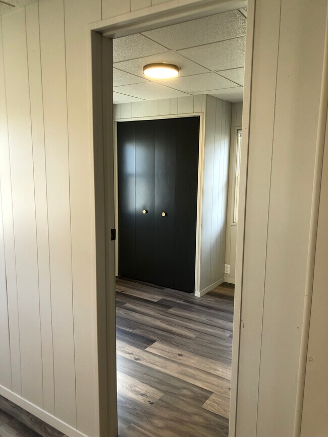 Building Photo - 524-512 12th St SW