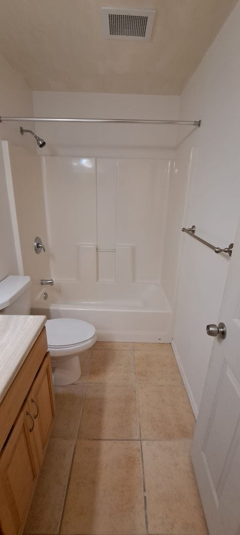 Building Photo - Ponahawai Quadplex