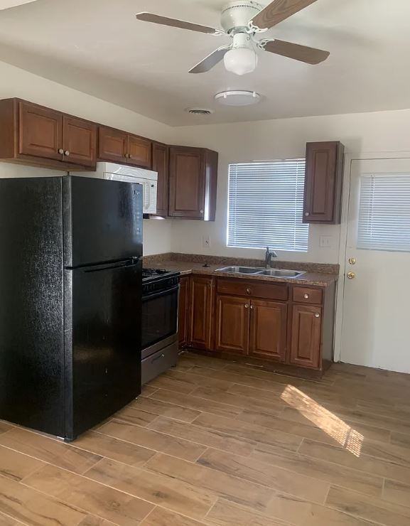 Building Photo - 4729 E 2nd St