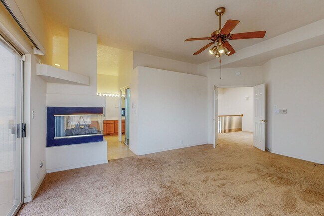 Building Photo - 2 story 4 bedroom