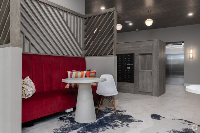 Lobby - The Mason at City Crossing