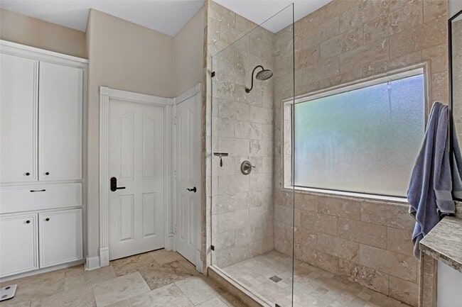 Building Photo - 29006 Reserve Bend Dr