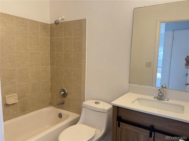 Building Photo - 3129 S Winston St