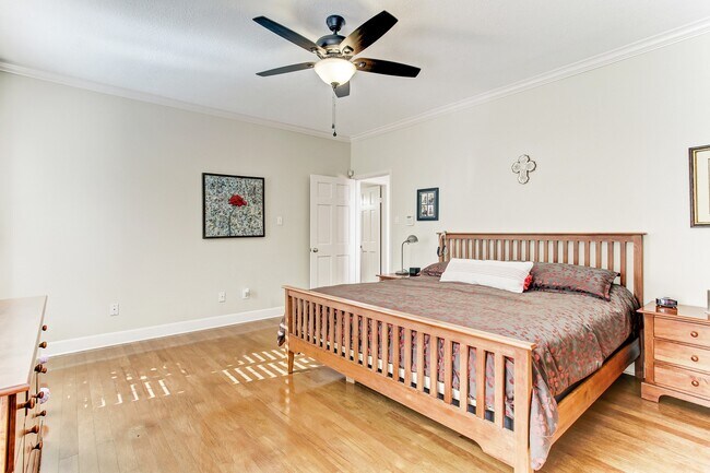 Building Photo - 12203 Maple Rock Dr