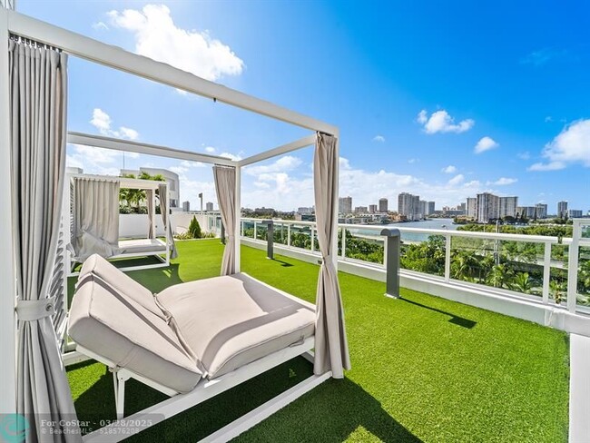 Building Photo - 400 Sunny Isles Blvd