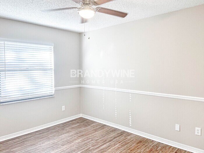 Building Photo - 10932 Putney Ct
