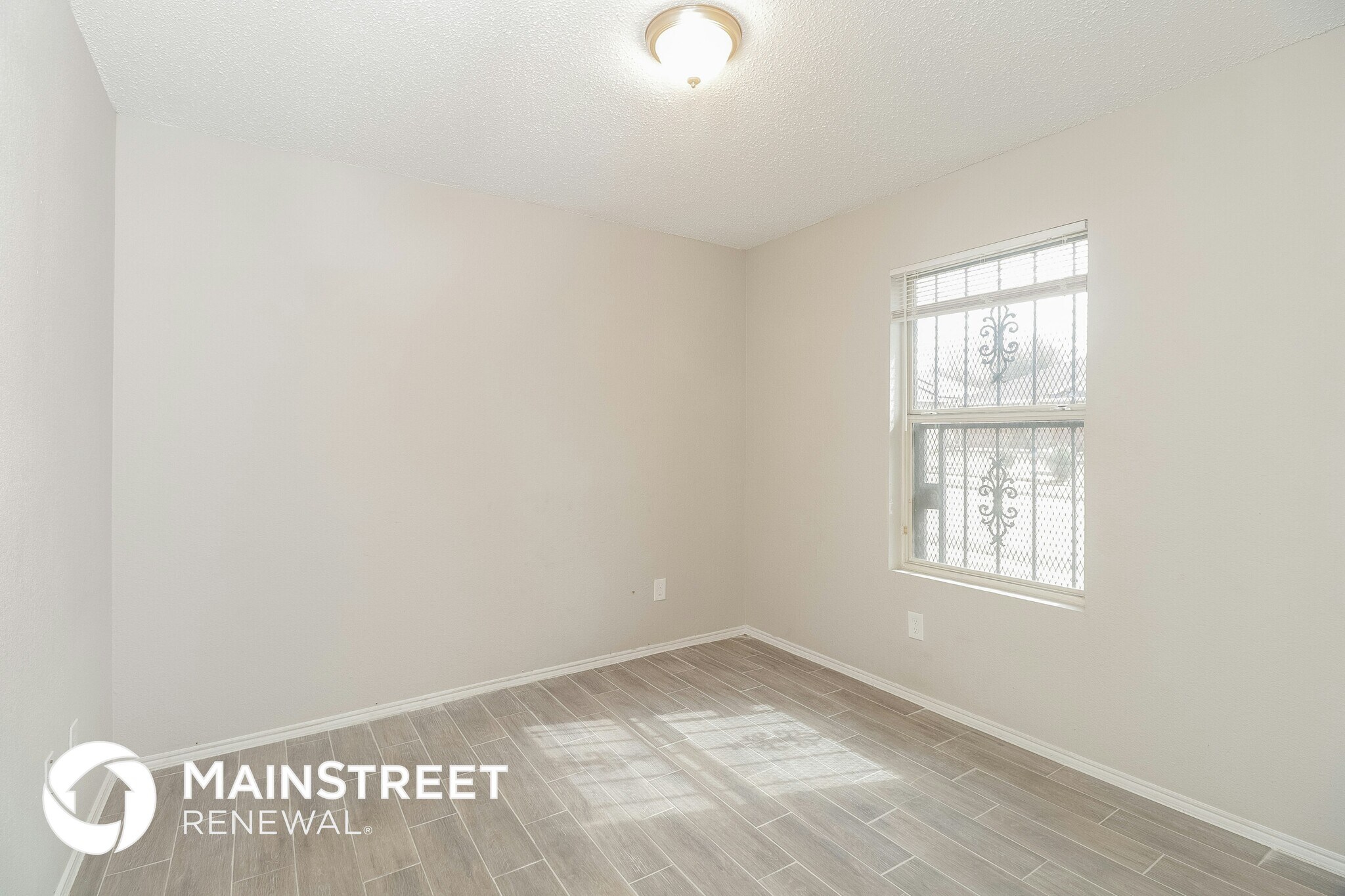 Building Photo - 735 Panola Dr